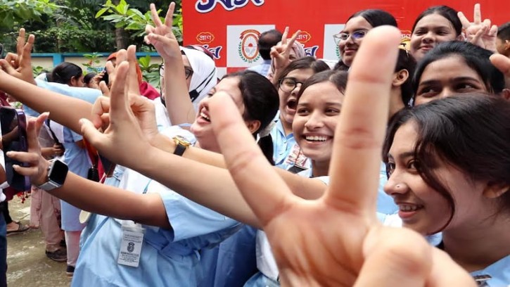 জিপিএ-৫ প্রাপ্তিতে এবারও মেয়েরা এগিয়ে