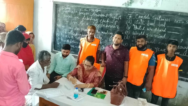 পাইকগাছায় বিনামূল্যে চক্ষু চিকিৎসা পেল ৫শতাধিক মানুষ 