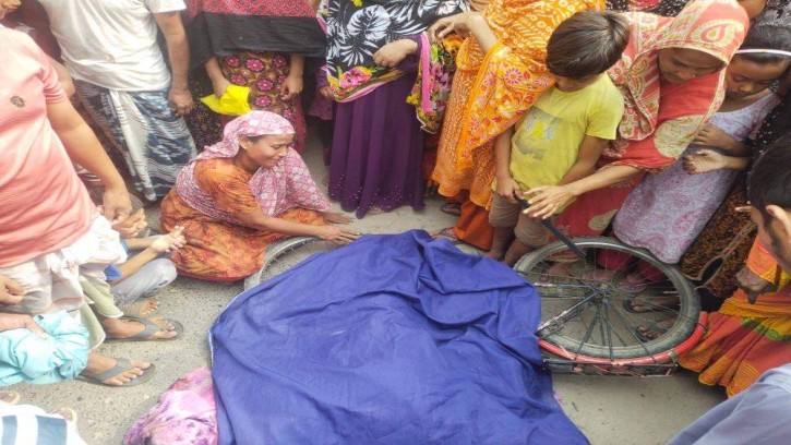 চাঁপাইনবাবগঞ্জে  ট্রাক্টরের ধাক্কায়  মাদ্রাসার শিক্ষার্থী নিহত