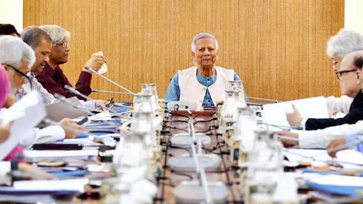 সচিবালয়ে উপদেষ্টা পরিষদের বৈঠক শুরু