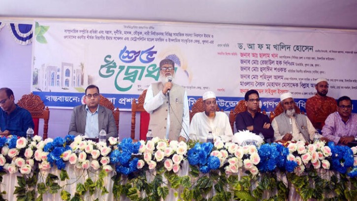 সরকার প্রতিষ্ঠিত মসজিদের সভাপতি হবেন প্রশাসনের কর্মকর্তারা: ধর্ম উপদেষ্টা