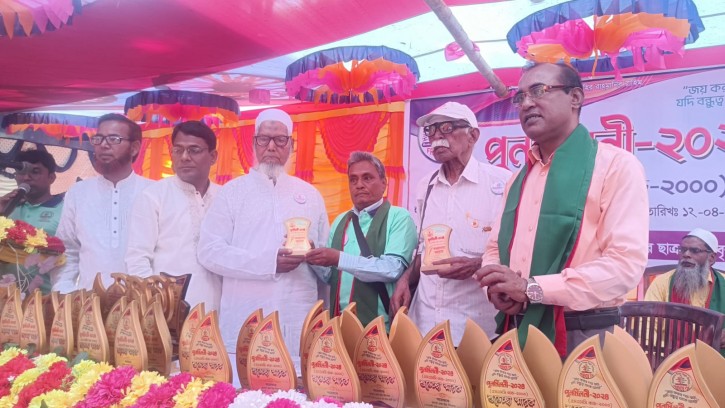 শিবগঞ্জে হুমায়ুন রেজা উচ্চবিদ্যালযের এসএসসি ২০০০ ব্যাচের ঈদ পুনর্মিলনী