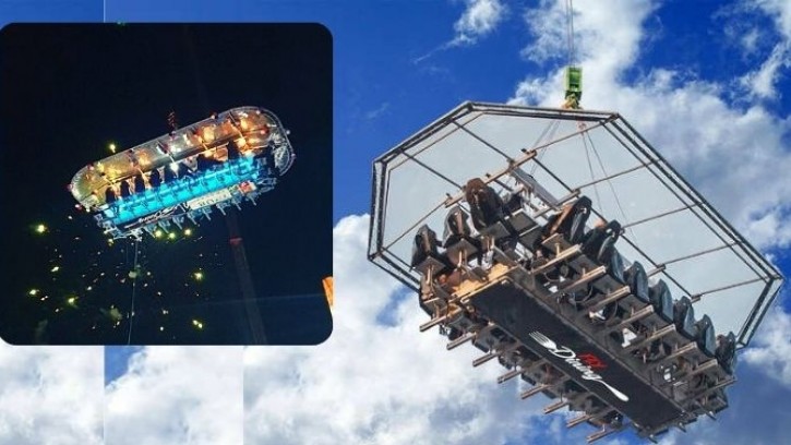 সাগর তীরে উড়ন্ত রেস্টুরেন্ট