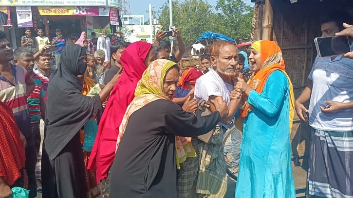 শিবগঞ্জে কনফিডেন্স এনজিও'র পরিচালকের পিতার সাথে গ্রাহকদের ধস্তাধস্তি