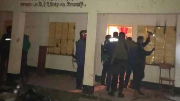 ভোটকেন্দ্রে সংঘর্ষে প্রাণ গেল বিজি সদস্যের