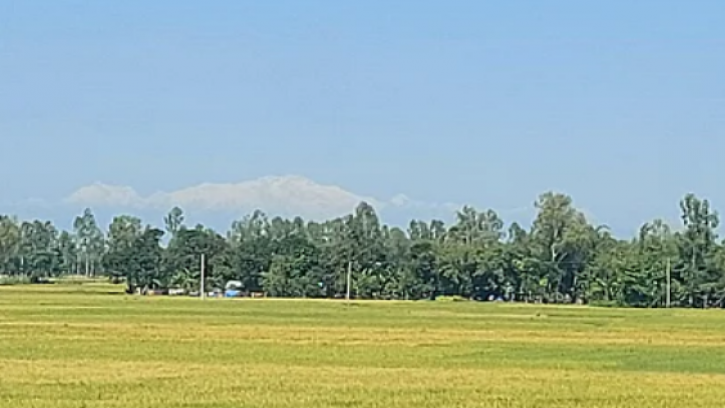 কাঞ্চনজঙ্ঘা দেখা যাচ্ছে ঠাকুরগাঁও থেকেও