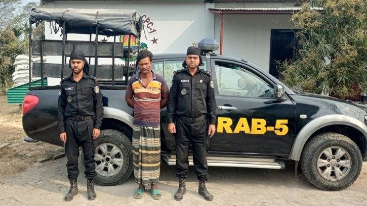 শিবগঞ্জে ১ কেজি ৩৭০ গ্রাম হেরোইন সহ আটক-১