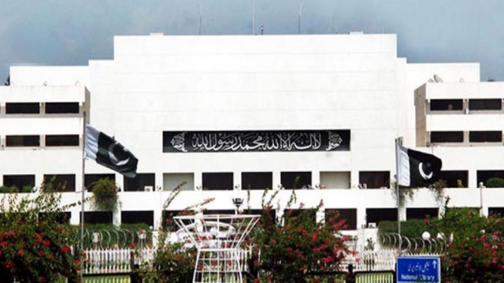  পাকিস্তানে ধর্ষকদের খোজা করার বিল পাশ 