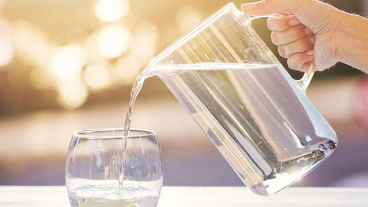 শীতে পানি কম খেলে যত সমস্যা