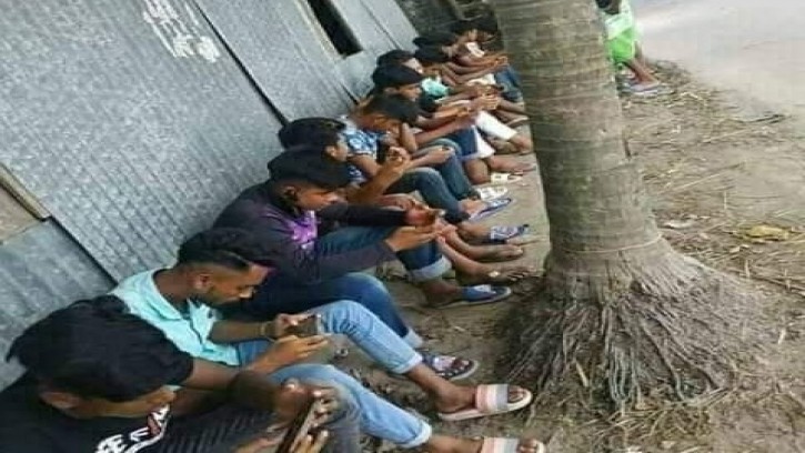 মোবাইল গেমসের ঝুঁকিতে উঠতি তরুণ-তরুণীরা