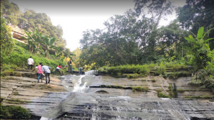 বান্দরবানে খালের পাশে গুলিবিদ্ধ ৪ লাশ উদ্ধার