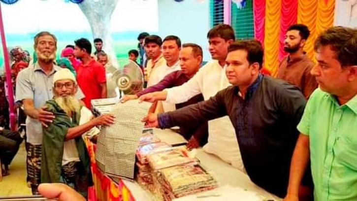 গোবিন্দগঞ্জে ৫শতাধিক দুস্থ পরিবারে প্রধানমন্ত্রীর উপহার বিতরণ