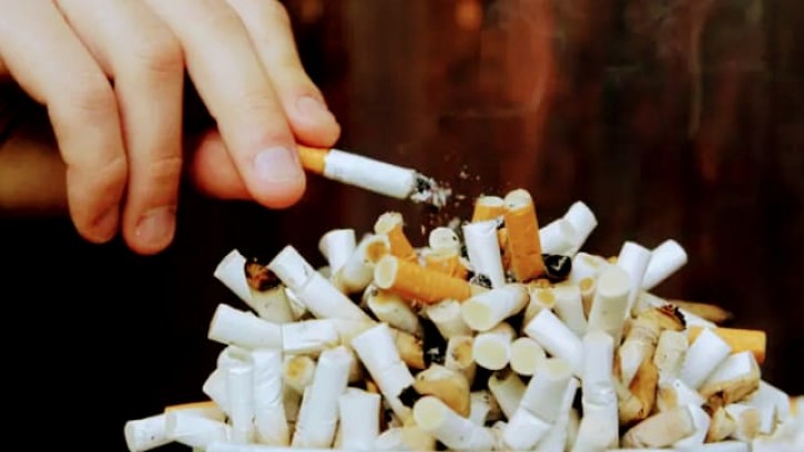 পিরোজপুরে বাজেটের আগেই বাড়ল সিগারেটের দাম