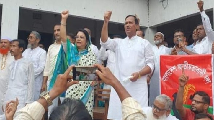 ঐক্যবদ্ধ হয়ে রাজপথে থাকতে হবে: রিতা