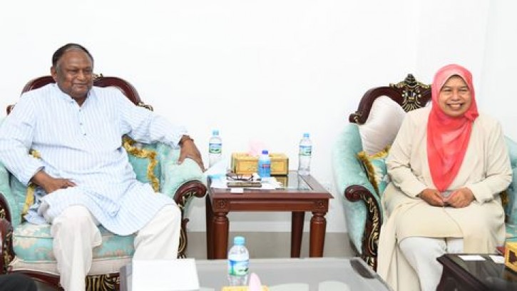 মালয়েশিয়ার ইন্ডাষ্ট্রিমন্ত্রীর সঙ্গে বাণিজ্যমন্ত্রীর বৈঠক