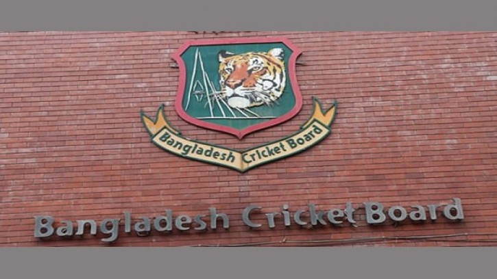 বিসিবির কেন্দ্রীয় চুক্তিতে ২১ ক্রিকেটার