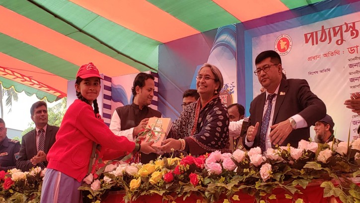 স্মার্ট শিক্ষাক্রমের মাধ্যমে স্মার্ট বাংলাদেশ গড়া হবে : শিক্ষামন্ত্রী 