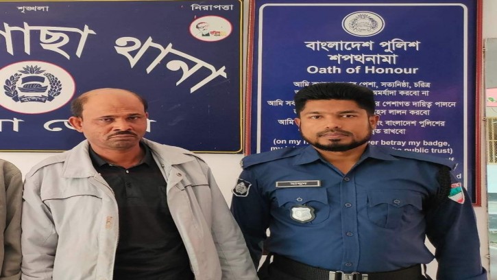 বৃদ্ধা মাকে মারপিট করায় পাইকগাছায় ছেলে হালিম শিকারী গ্রেফতার