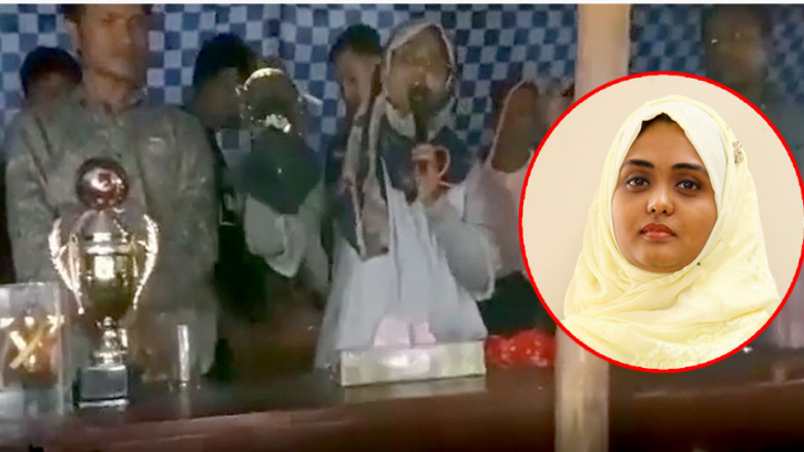 ফুটবল খেলার ট্রফি ভেঙে সমালোচিত আলীকদম  ইউএনও