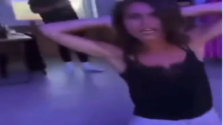 নাচগানের ভিডিও ভাইরাল নিয়ে বিব্রত ফিনল্যান্ড প্রধানমন্ত্রী