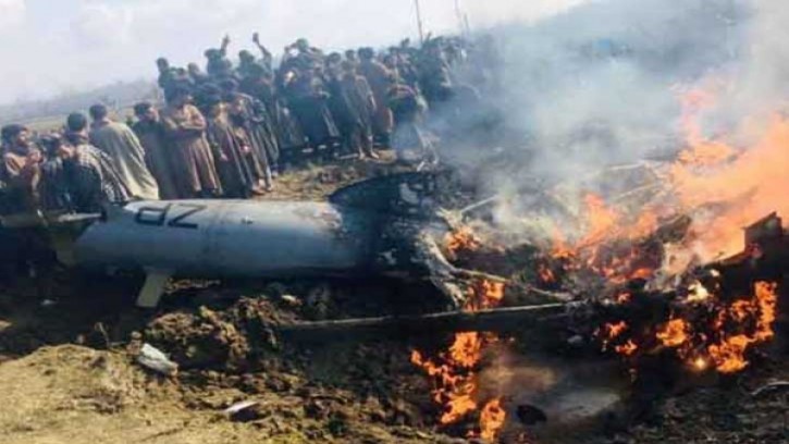 ভারতীয় যুদ্ধবিমান দুর্ঘটনায় পাইলট নিহত
