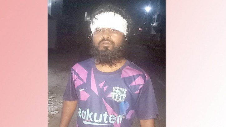 শিবগঞ্জে সালিশে যুবককে পেটালেন কাউন্সিলর