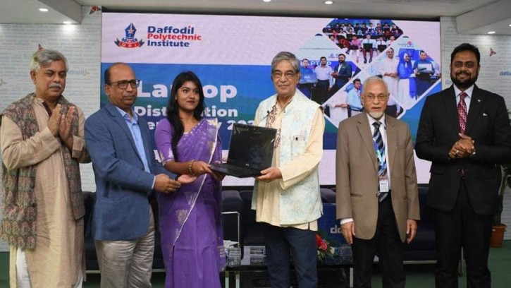 ডিজিটাল দক্ষতা ছাড়া উন্নত জীবন তৈরি করা সম্ভব হবে না: মোস্তাফা জব্বার