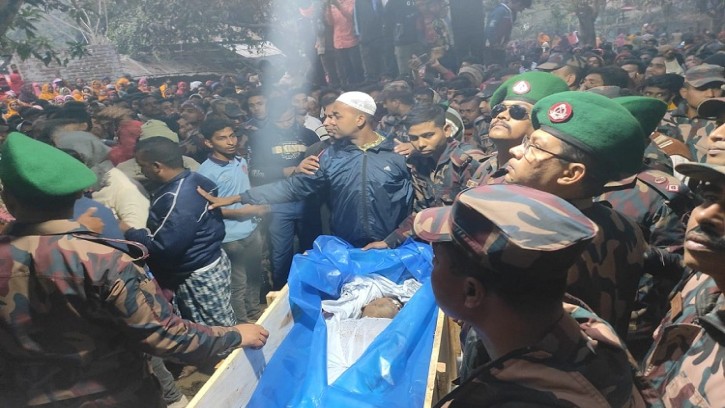 বিএসএফের গুলিতে নিহত বিজিবি সদস্যকে রাষ্ট্রীয় মর্যাদায় দাফন