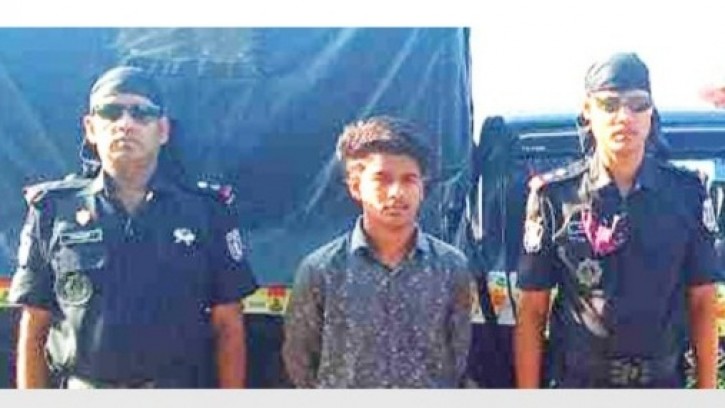 কালুখালীতে র‌্যাবের হাতে অস্ত্রসহ চাঁদাবাজ মাস্তান শামীম গ্রেপ্তার