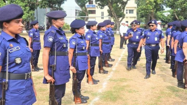 গাইবান্ধায় পুলিশ লাইন্সে মাস্টার প্যারেড ও মাসিক কল্যাণ সভা